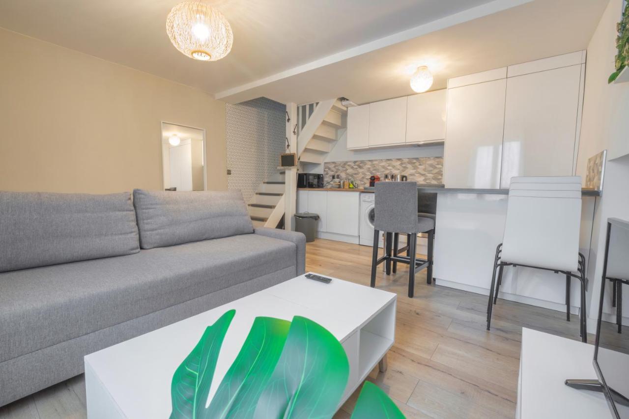 Triplex Cosy Apartment Reims Bagian luar foto